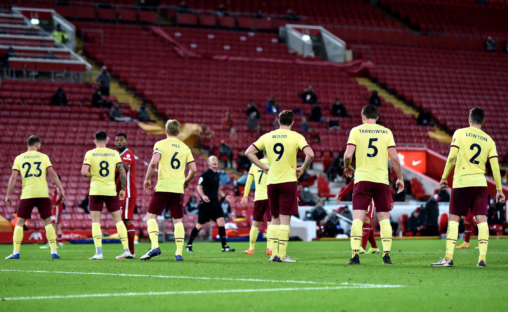 进攻和强大 进攻和强大