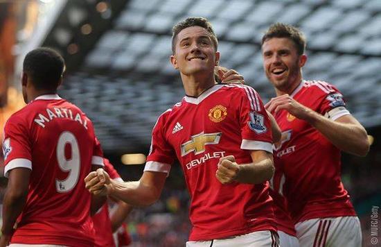 科尔克兹 科尔克兹